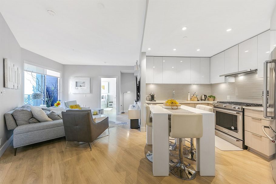 413 3588 Sawmill Crescent Vancouver, BC - 2