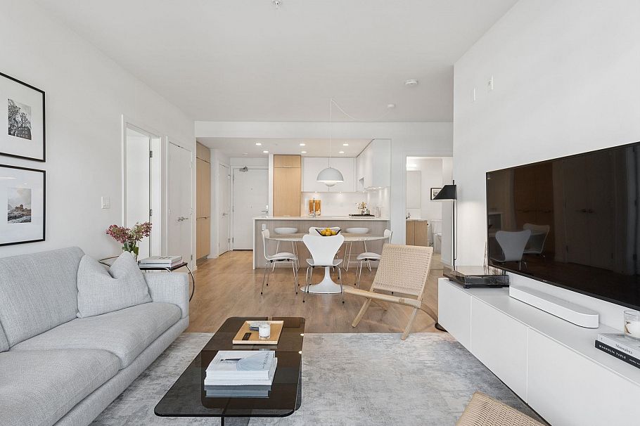 501 5080 Quebec Street Vancouver, BC - 5