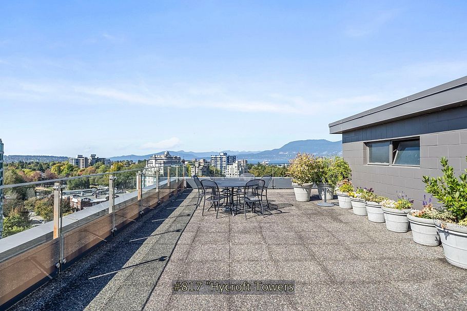 817 1445 Marpole Avenue Vancouver, BC - 32
