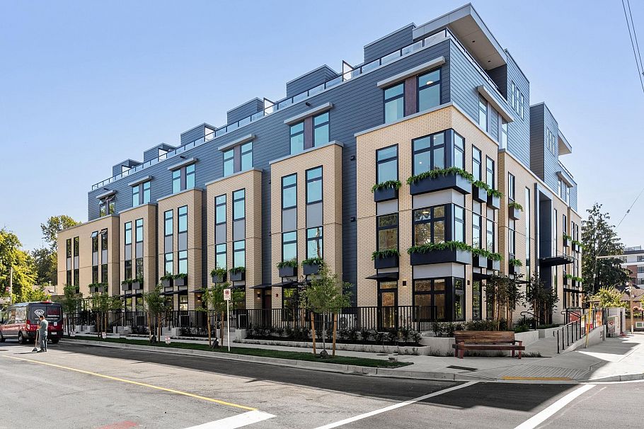 104 342 Mountain Highway North Vancouver, BC - 1