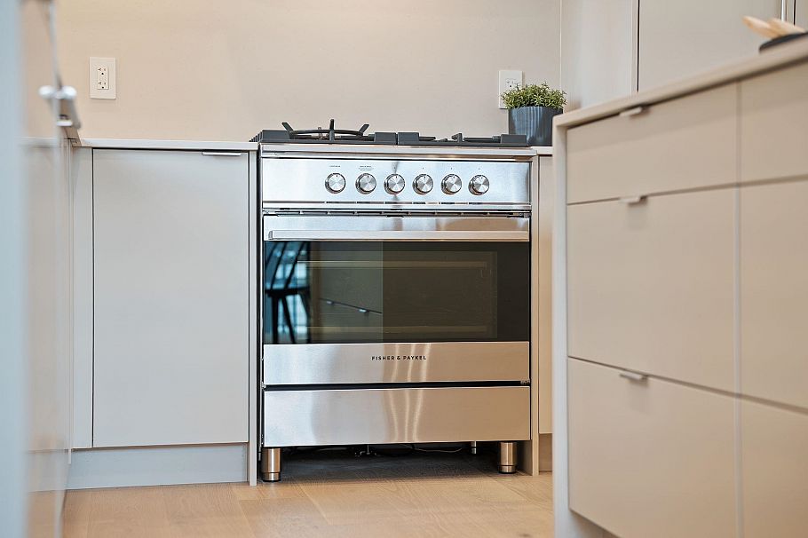 2 2211 William Street Vancouver, BC - 8