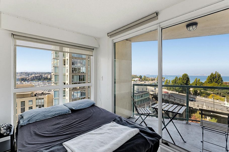 1401 907 Beach Avenue Vancouver, BC - 25
