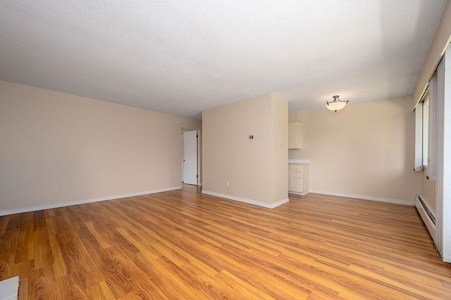302 1345 Chesterfield Avenue North Vancouver, BC - 6