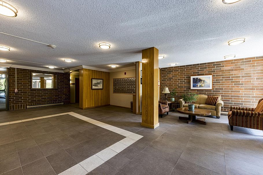 312 2101 Mcmullen Avenue Vancouver, BC - 3