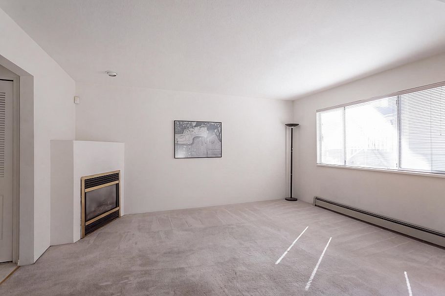 1678 E 13th Avenue Vancouver, BC - 4