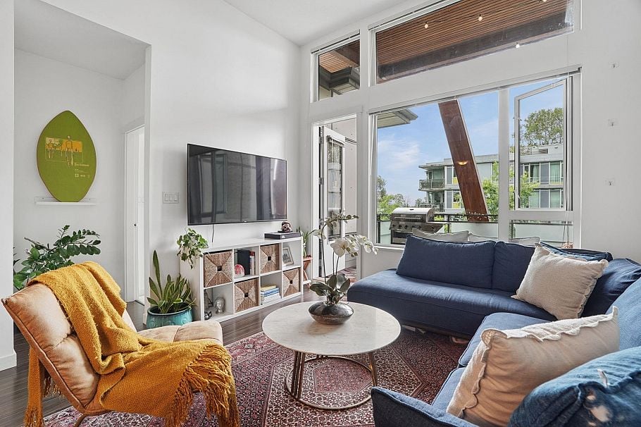 412 3163 Riverwalk Avenue Vancouver, BC - 3