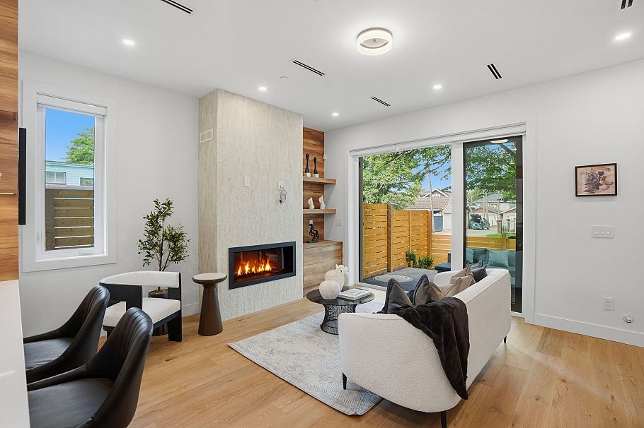 1 2438 E 20th Avenue Vancouver, BC - 9