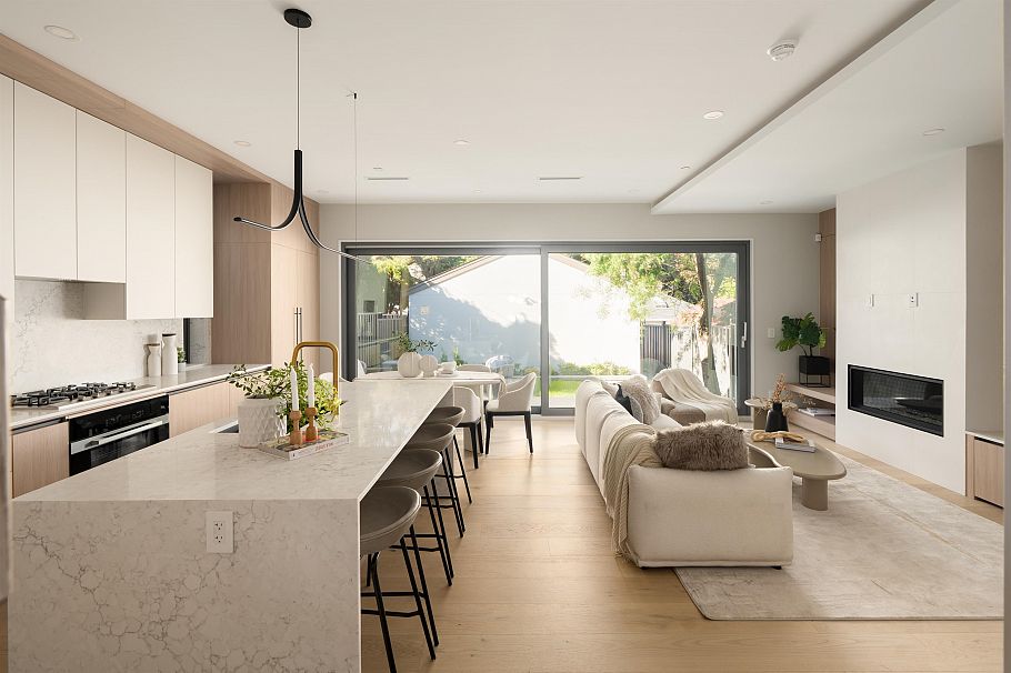 2 2941 W 29th Avenue Vancouver, BC - 9