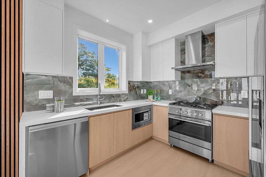 3 2893 Eton Street Vancouver, BC - 4