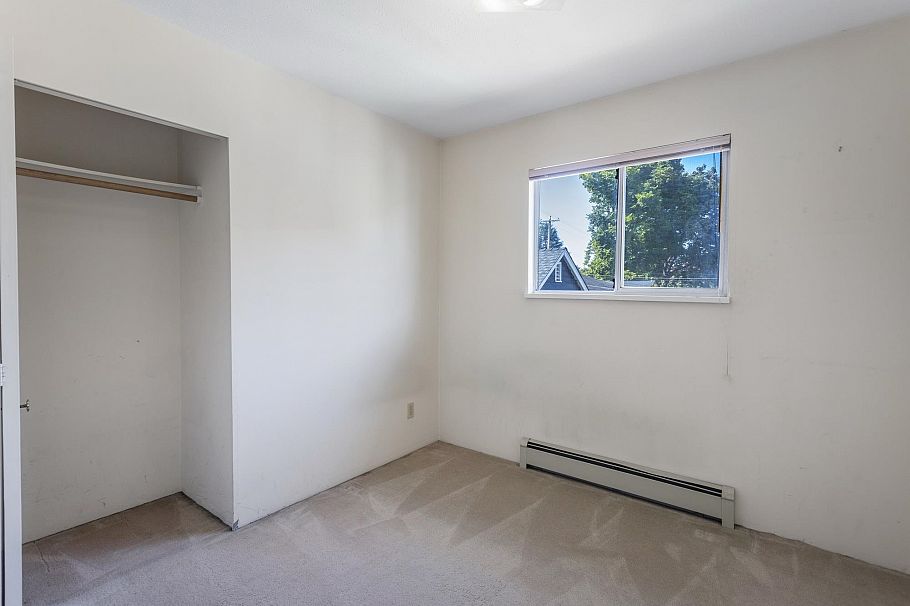 1678 E 13th Avenue Vancouver, BC - 28