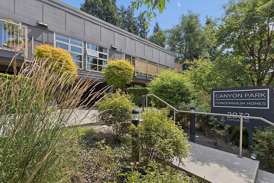 204 2832 Capilano Road North Vancouver, BC - 1