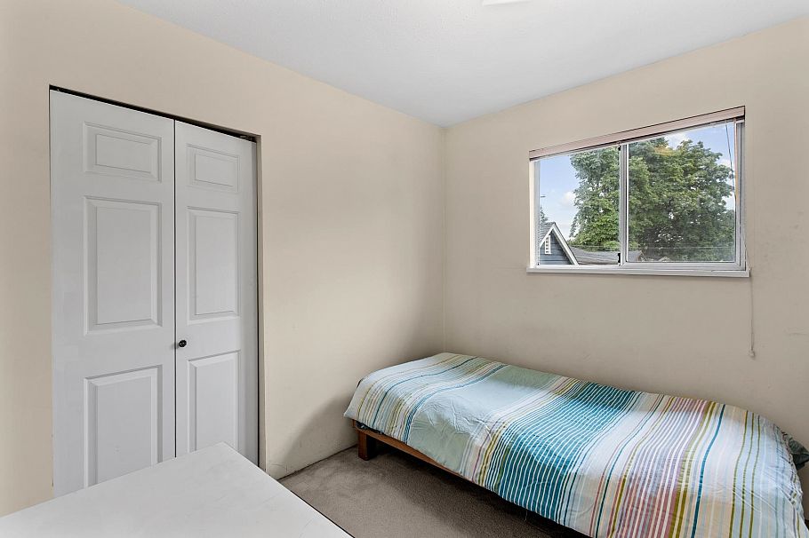 1678 E 13th Avenue Vancouver, BC - 23