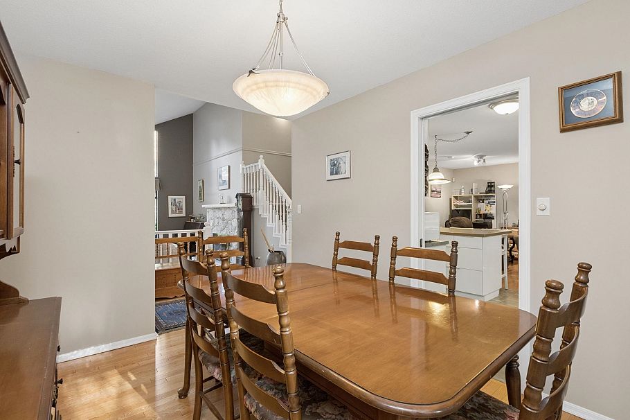 2102 Kirkstone Place North Vancouver, BC - 6