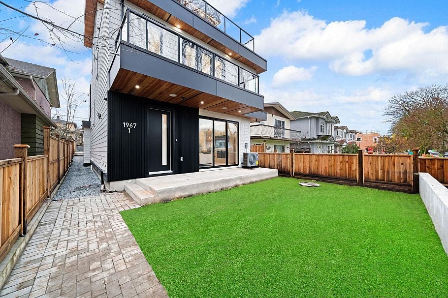 1 1967 E 13th Avenue Vancouver, BC - 4