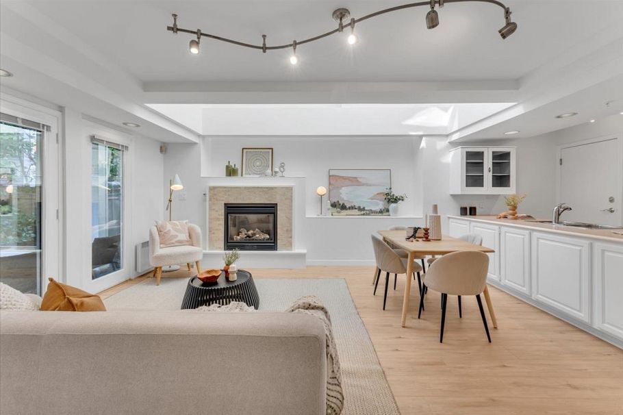 1939 W 12th Avenue Vancouver, BC - 4
