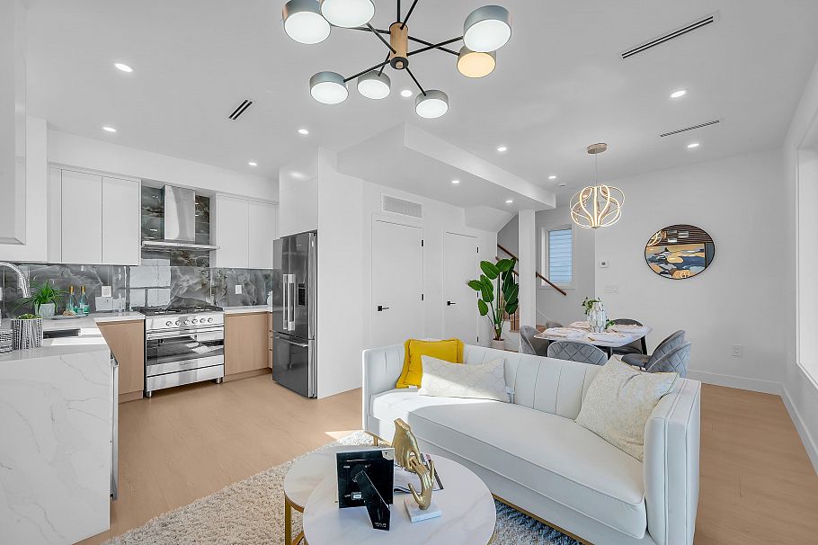 3 2893 Eton Street Vancouver, BC - 3