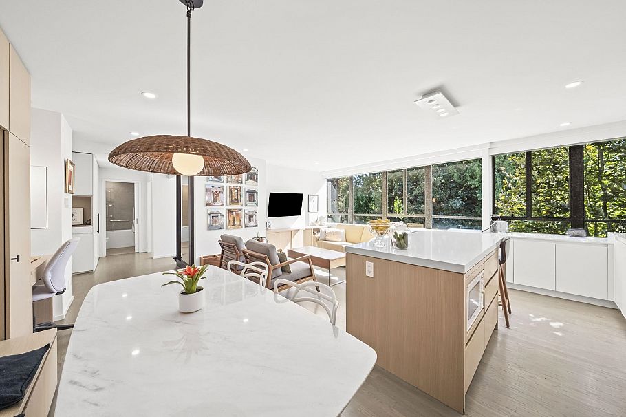 817 1445 Marpole Avenue Vancouver, BC - 9