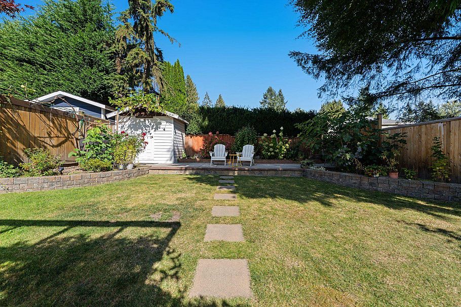 1154 Harold Road North Vancouver, BC - 15