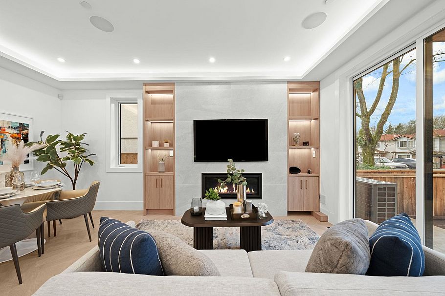 1 1967 E 13th Avenue Vancouver, BC - 12