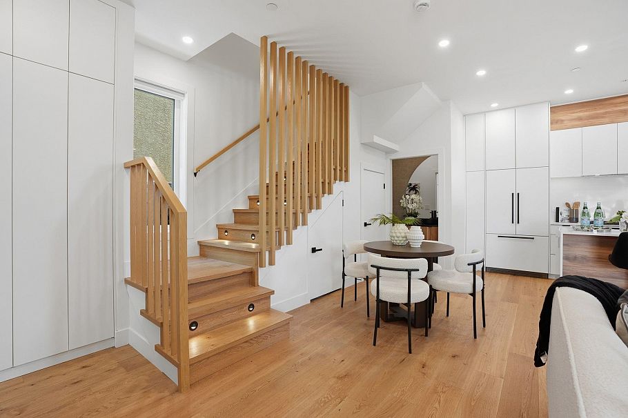 1 2438 E 20th Avenue Vancouver, BC - 17