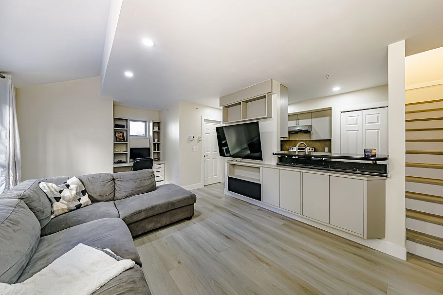 1 1328 W 73rd Avenue Vancouver, BC - 5
