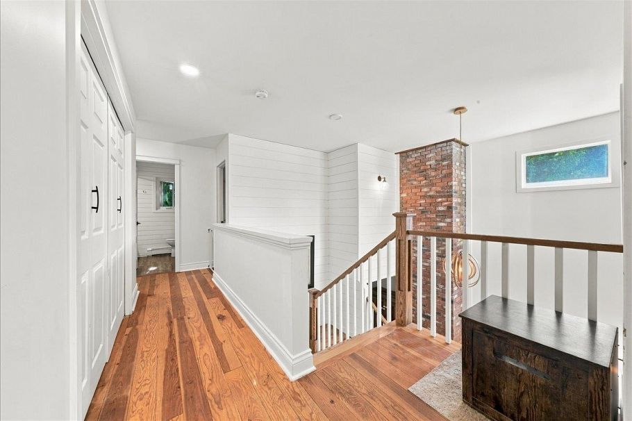 4151 Fircrest Place North Vancouver, BC - 12