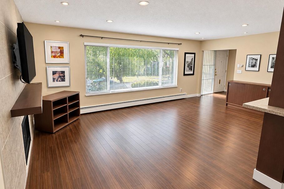 1215 E 48th Avenue Vancouver, BC - 18