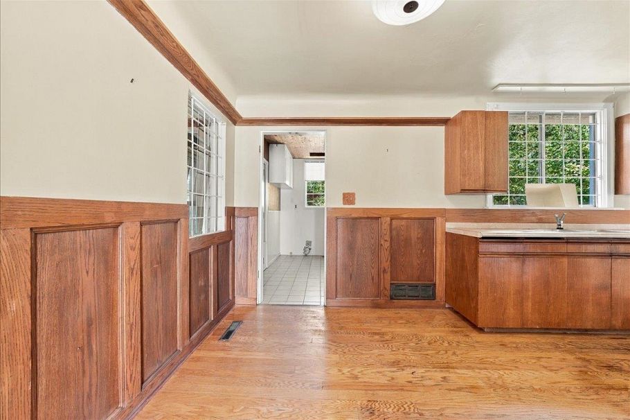 2219 E 25th Avenue Vancouver, BC - 27