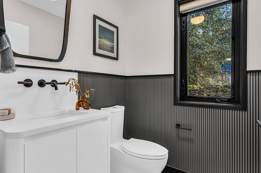 2 4088 Maple Crescent Vancouver, BC - 10
