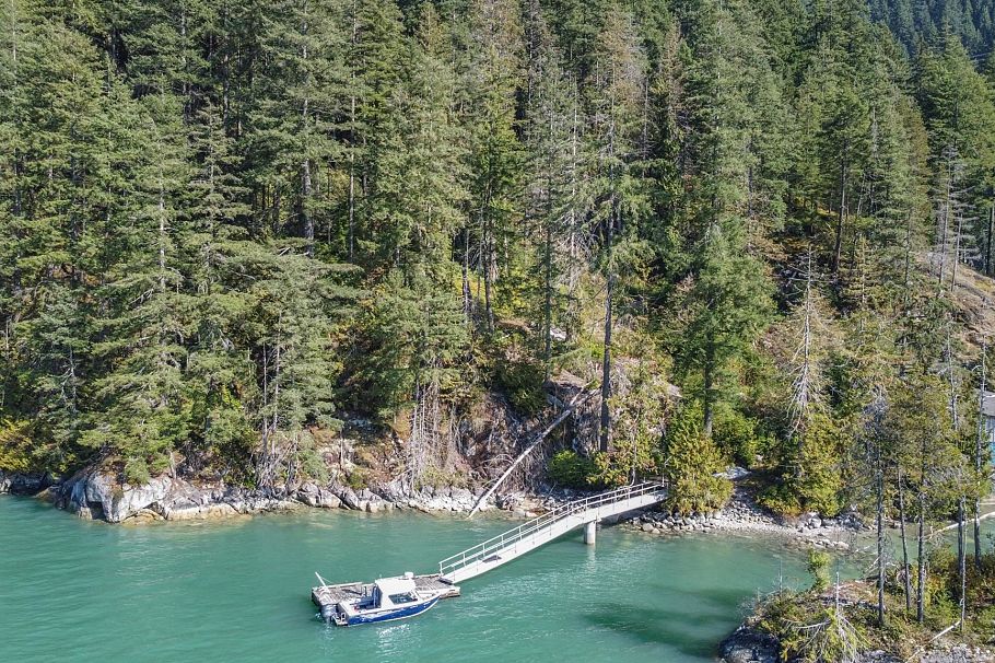 1 Buntzen Bay North Vancouver, BC - 24