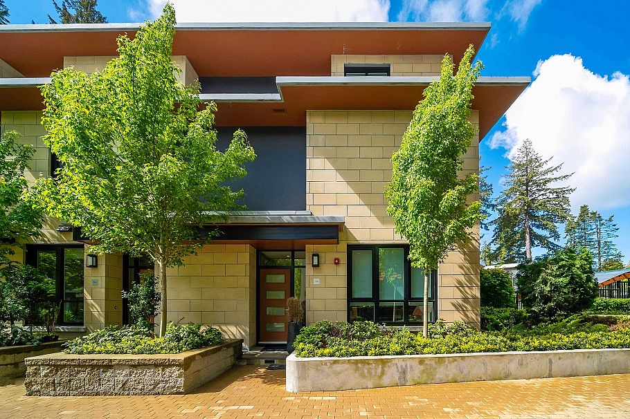 TH1 5410 Shortcut Road Vancouver, BC - 1