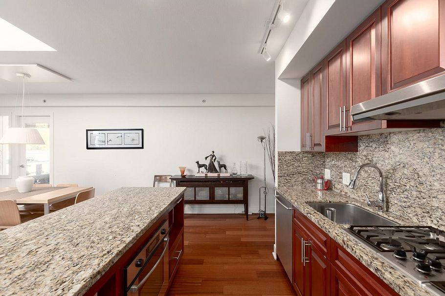 PH803 988 Richards Street Vancouver, BC - 11