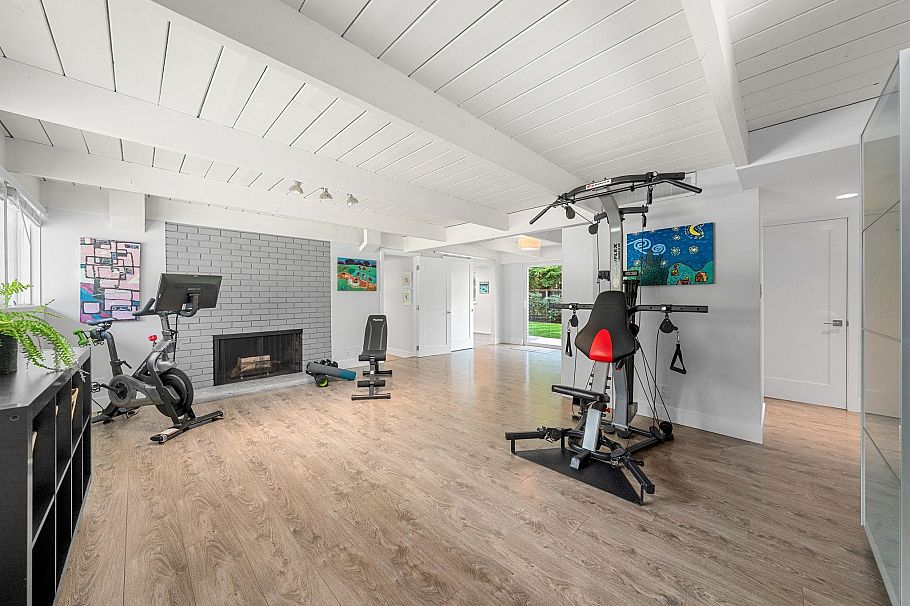 4505 Lions Avenue North Vancouver, BC - 29