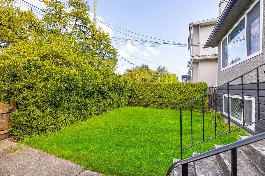 4766 Gothard Street Vancouver, BC - 3