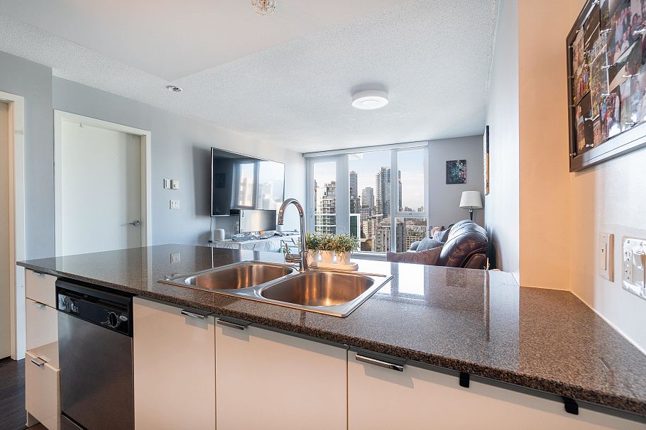 3301 233 Robson Street Vancouver, BC - 16