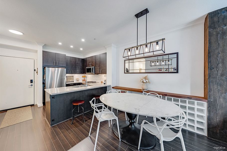 319 119 W 22nd Street North Vancouver, BC - 13