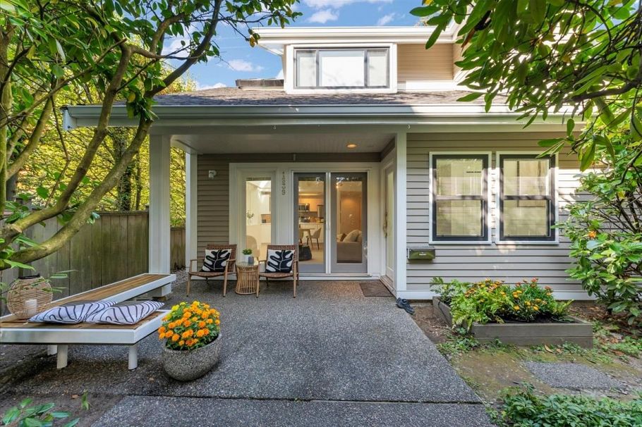 1939 W 12th Avenue Vancouver, BC - 1