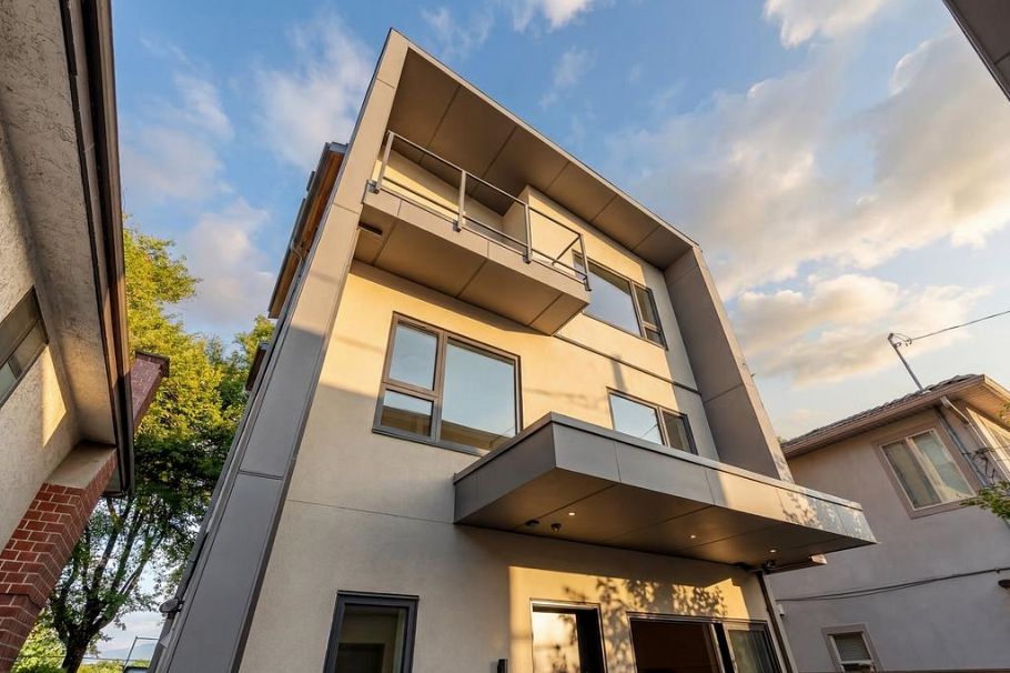 2 364 E 23rd Avenue Vancouver, BC - 31