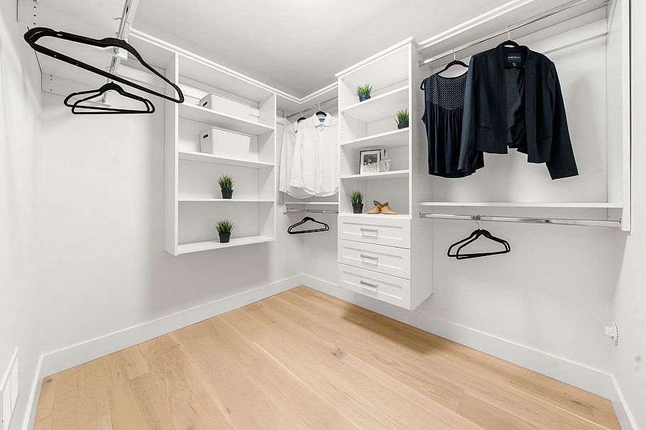 1350 Ross Road North Vancouver, BC - 27