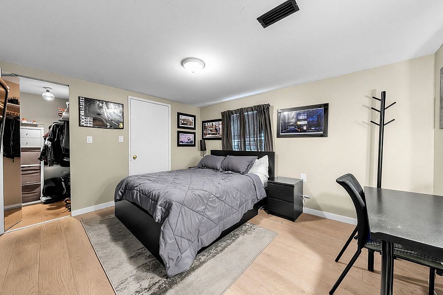 1972 E 51st Avenue Vancouver, BC - 18