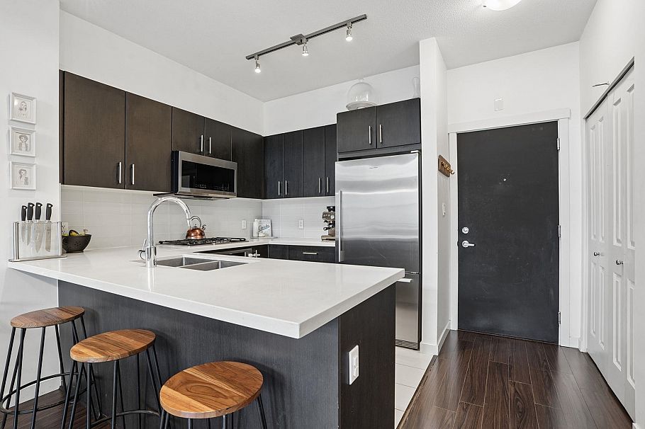 412 3163 Riverwalk Avenue Vancouver, BC - 9