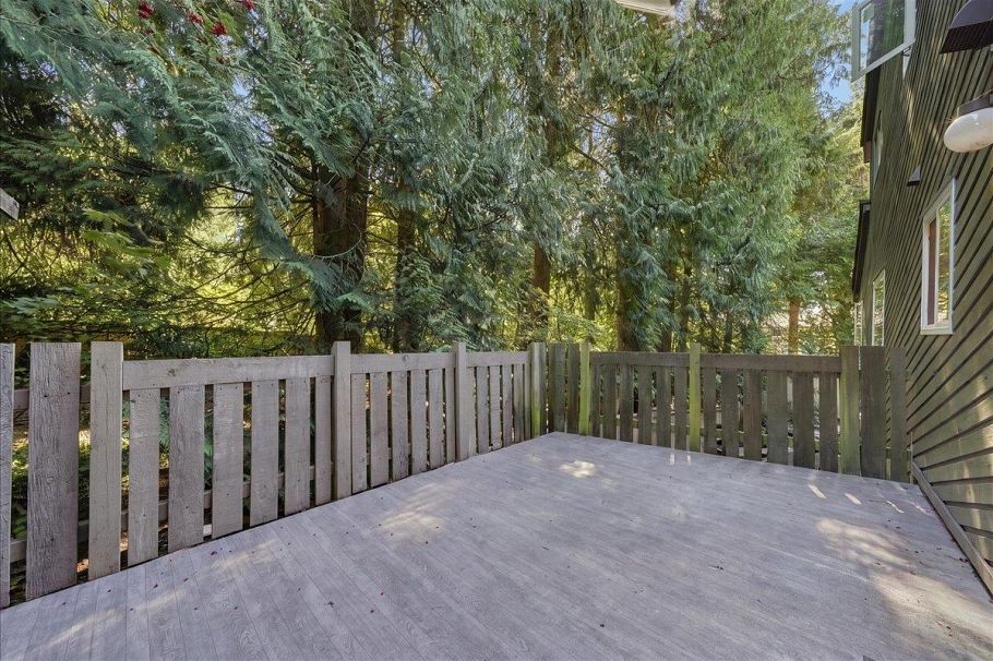 4151 Fircrest Place North Vancouver, BC - 10