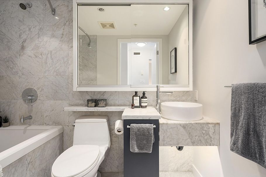 2110 833 Seymour Street Vancouver, BC - 19