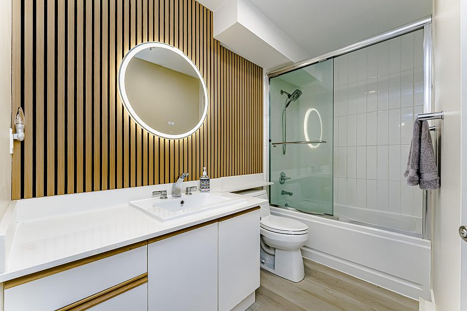1 1328 W 73rd Avenue Vancouver, BC - 21