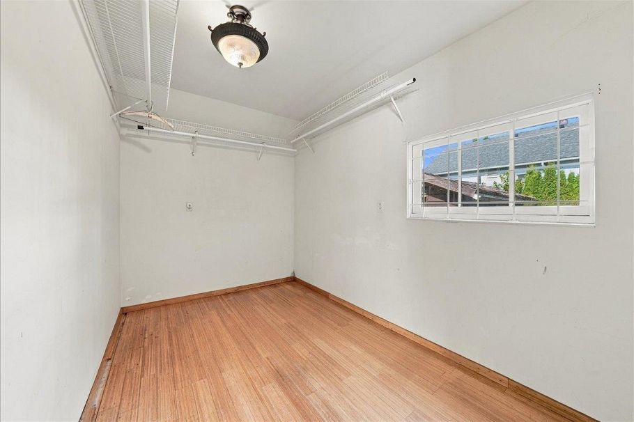2219 E 25th Avenue Vancouver, BC - 33