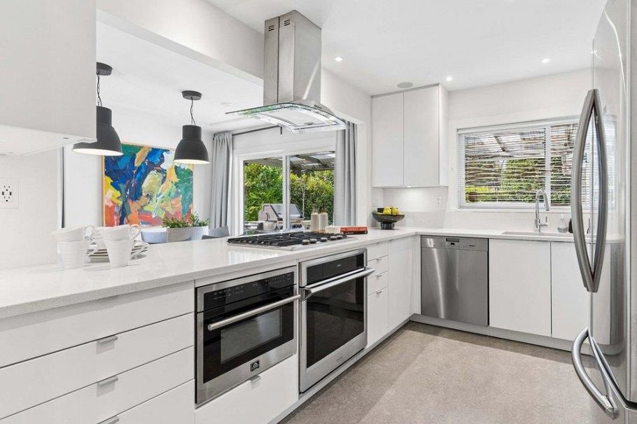 7161 West Boulevard Vancouver, BC - 6