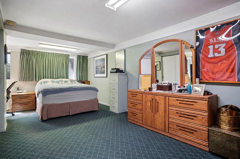 657 E Keith Road North Vancouver, BC - 23