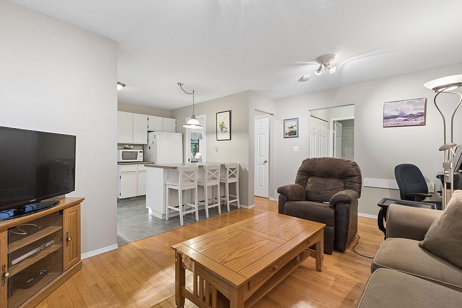 2102 Kirkstone Place North Vancouver, BC - 16