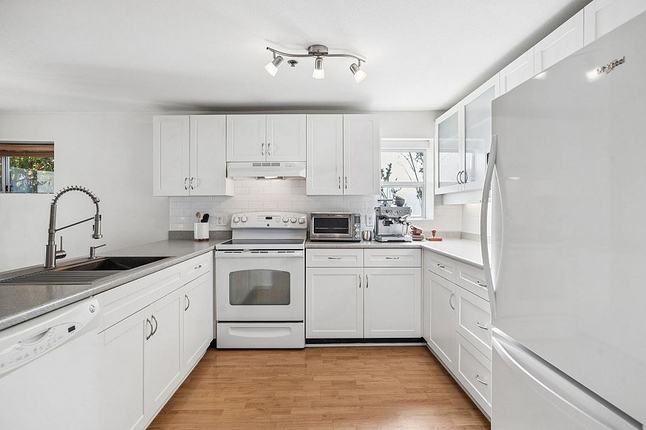 4306 Sophia Street Vancouver, BC - 12
