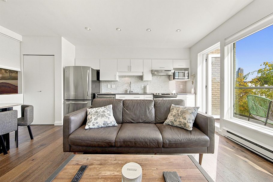 406 1688 Cypress Street Street Vancouver, BC - 3